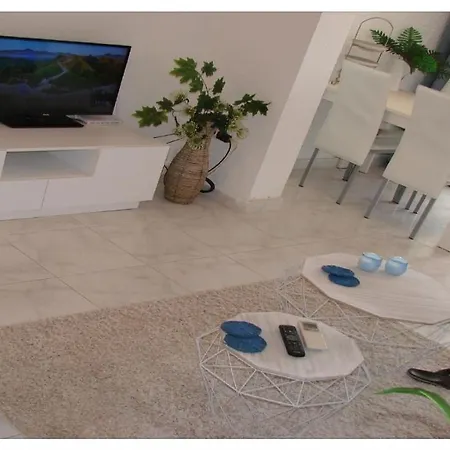 Casa Griega Albir. Modern & Cosy Greek Style Holiday